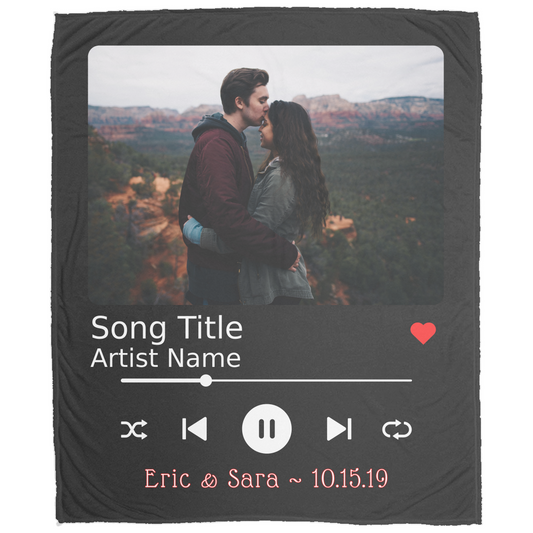 Personalized Music Player Fleece Blanket - The Ultimate Cozy Gift for Couples